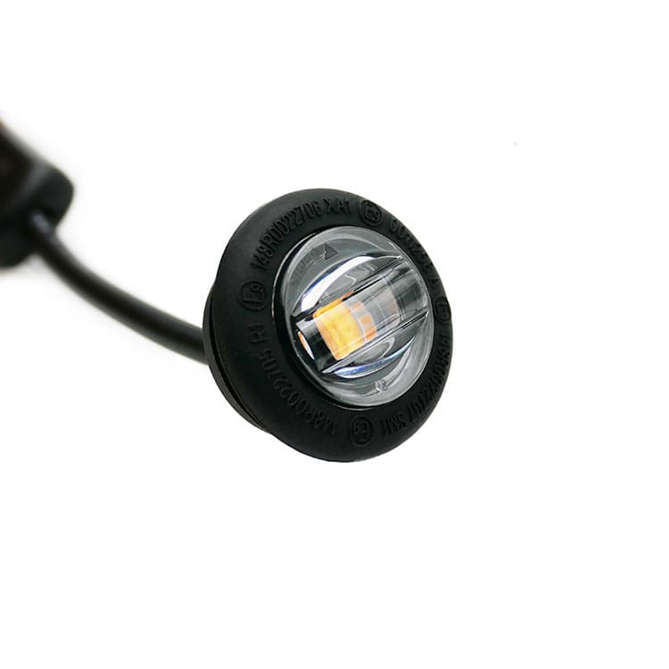 Hoe verbetert de multifunctionele LED-zijmarkering het zicht op de weg?